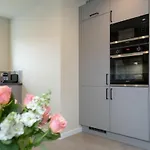 Family Hues Comfortable Holiday Residence