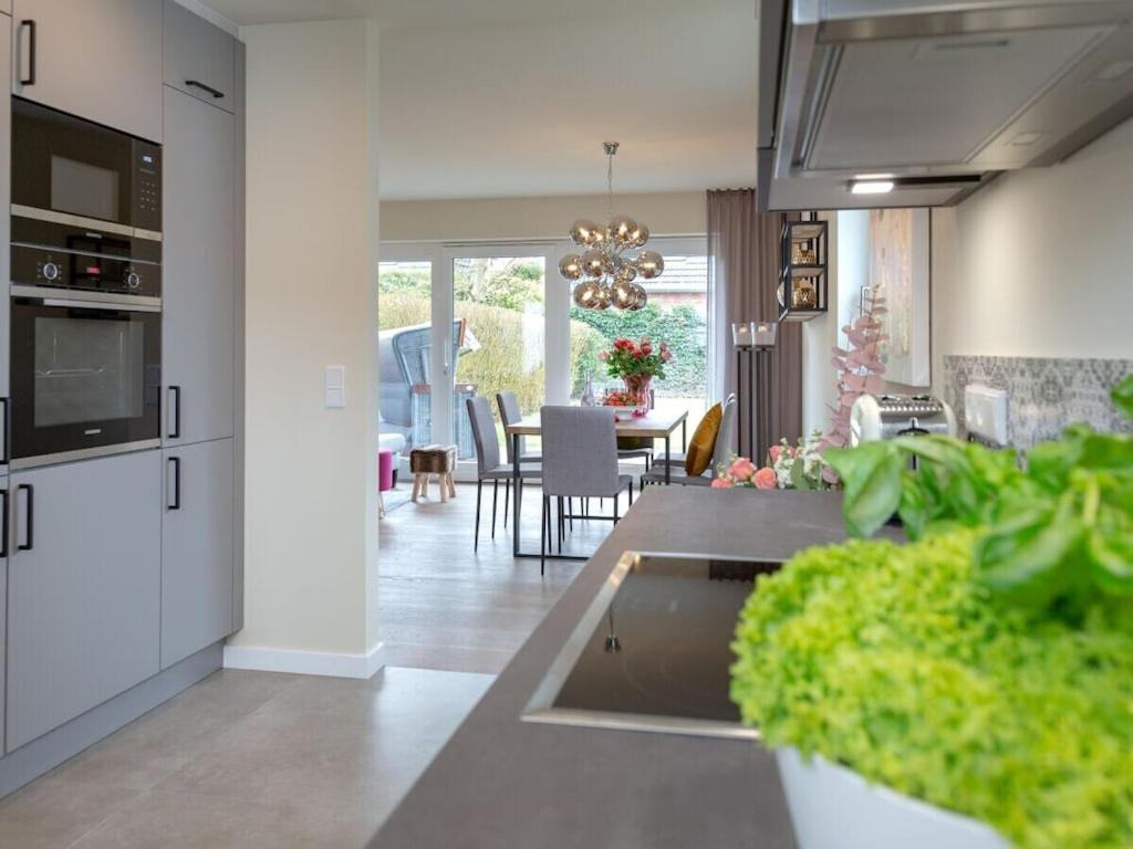 Family Hues Comfortable Westerland