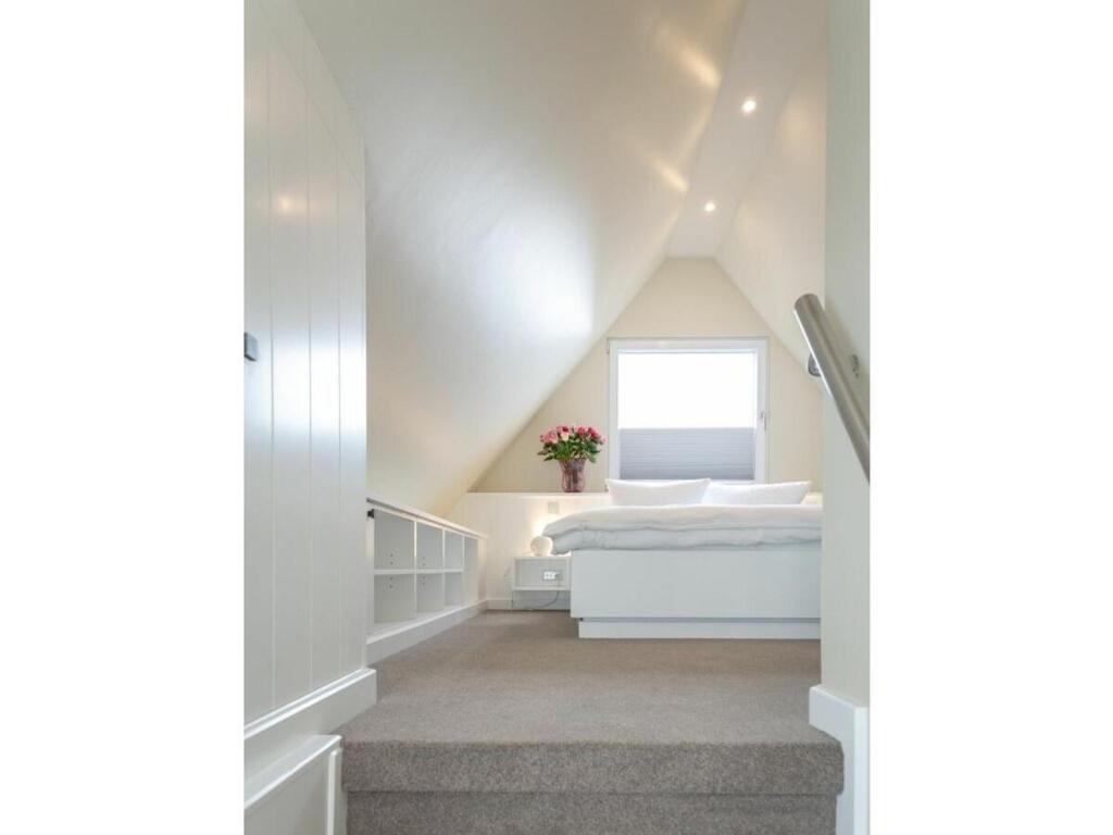 Family Hues Comfortable Ferienhaus